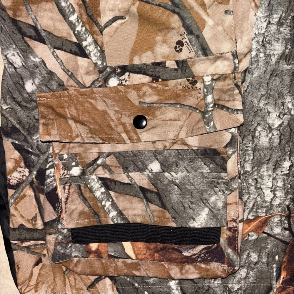 Outfitter’s Ridge ~ Camo Hunting Vest w/ Pockets & Back Storage Flap Size Large